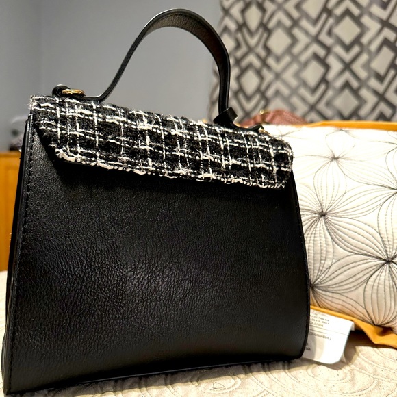 RARE DUNNE LONDON BLACK AND WHITE BAG - Picture 2 of 8
